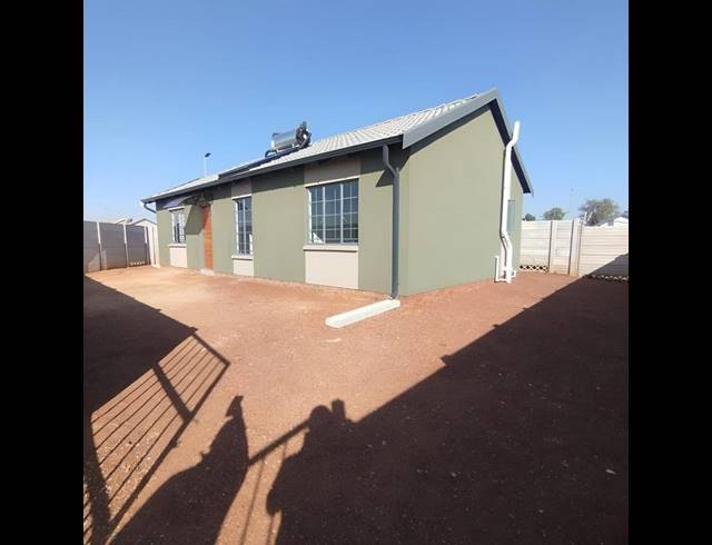 2 BEDROOM HOUSE FOR SALE IN SKY CITY